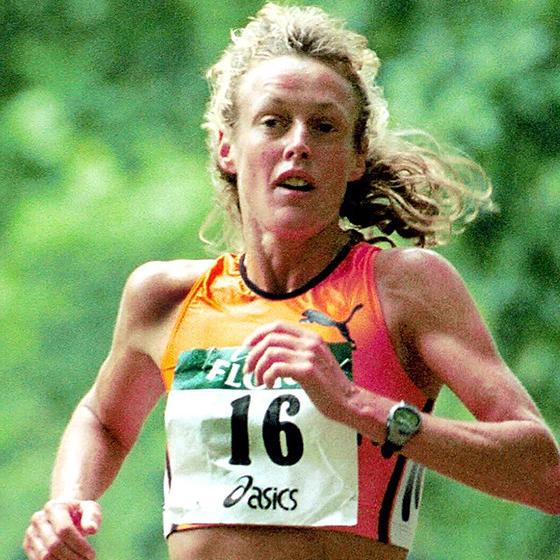 Jackie Newton © Mark Shearman